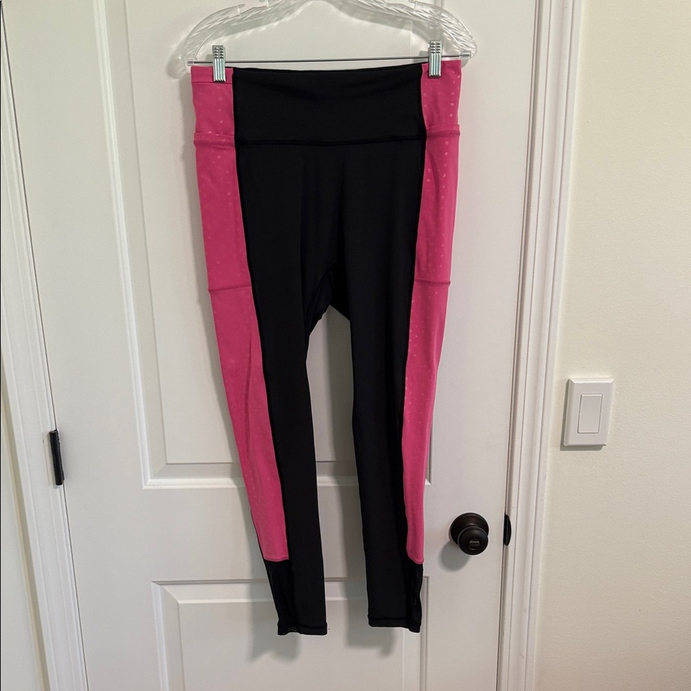 Minnie Crowned Athletic Leggings
